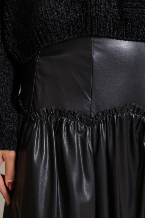 Ruffle Seam Leather Skirt, Black - 1125-56.jpg