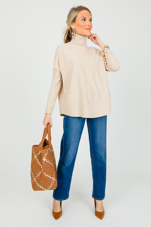 Leslie Turtleneck, Taupe