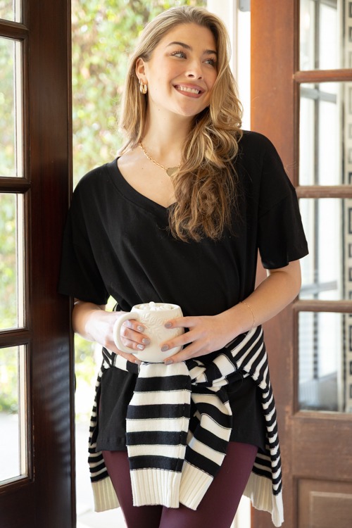 Easy V-Neck Tee, Black - 1212-157h.jpg