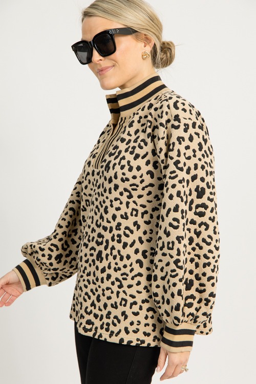 Striped Trim Texture Top, Leopa - 1217-171p.jpg