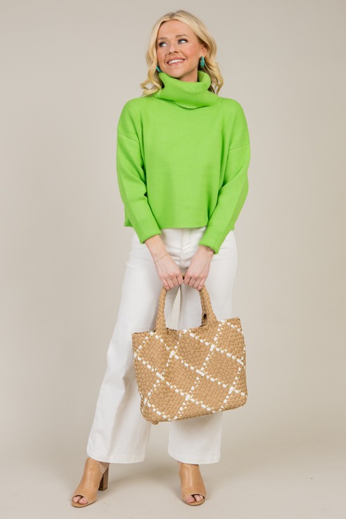 Lulu Turtleneck, Lime