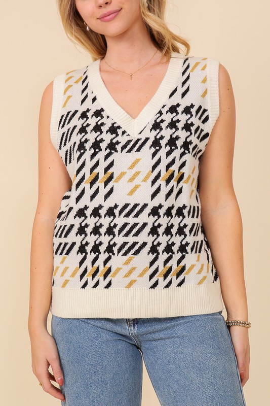 Houndstooth Sweater Vest, Cream