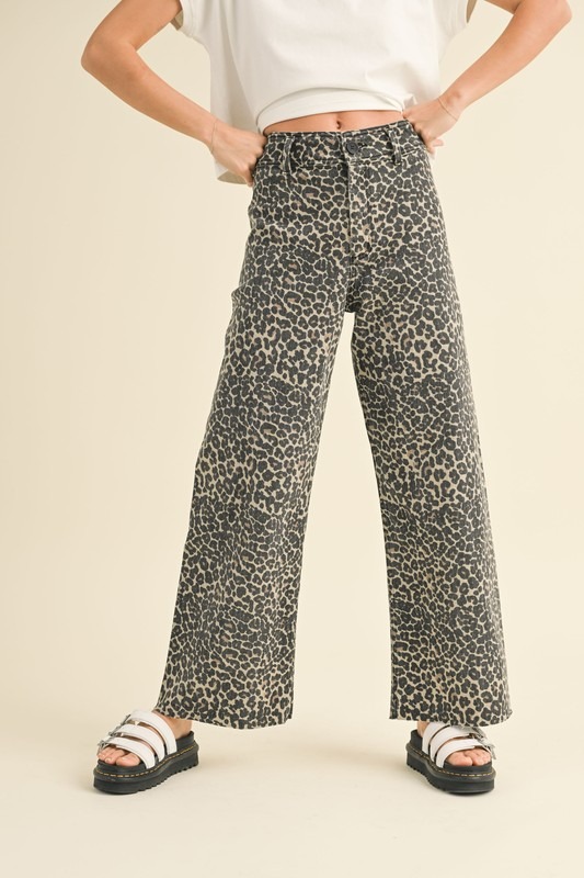 Leopard Wide Leg Jeans - 21544903_71eae1cf-845a-43e2-b21a-71a7c01b65b6.jpg