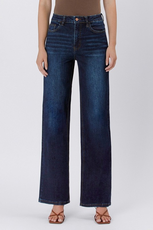 Dena Jeans, Dark