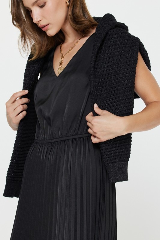 Pleated Maxi Sweater Set, Black - 24006872_d79a1eb8-a7b0-468f-8860-bb232b0d1e5a.jpg