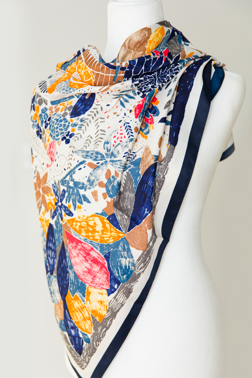 Multi Leaf Scarf, Ivory/Navy