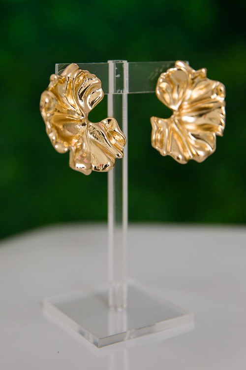 Jessalyn Textured Earrings, Gold - 2K9A8151.jpg