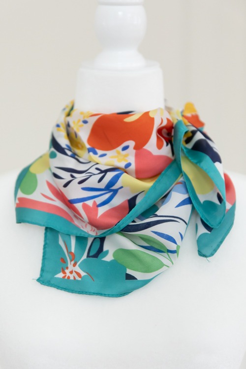 Connell Floral Scarf - 2K9A9332.jpg