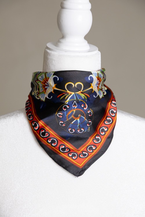 Freddie Silk Scarf, Black - 4K7A0116.jpg