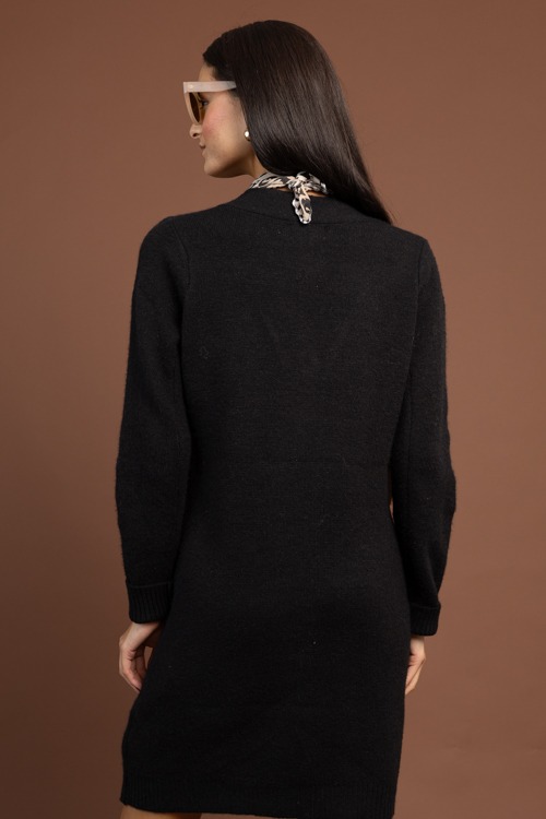 Longline Button Up Sweater, Black - 4K7A0249.jpg