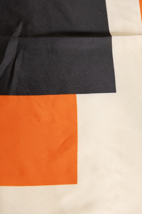 Grace Scarf, Black/Orange - 4K7A0452.jpg