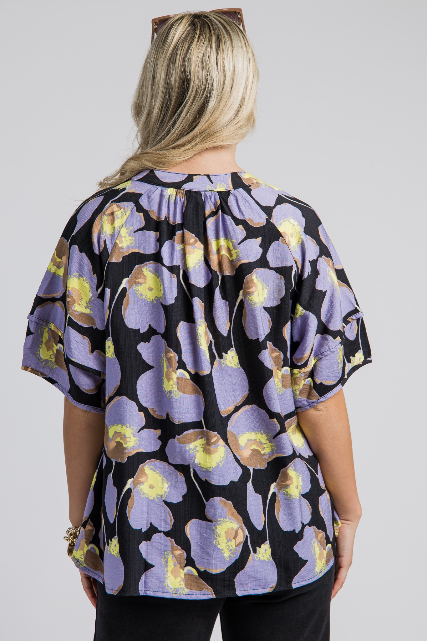 Luna Floral Top, Black - 4K7A0459.jpg