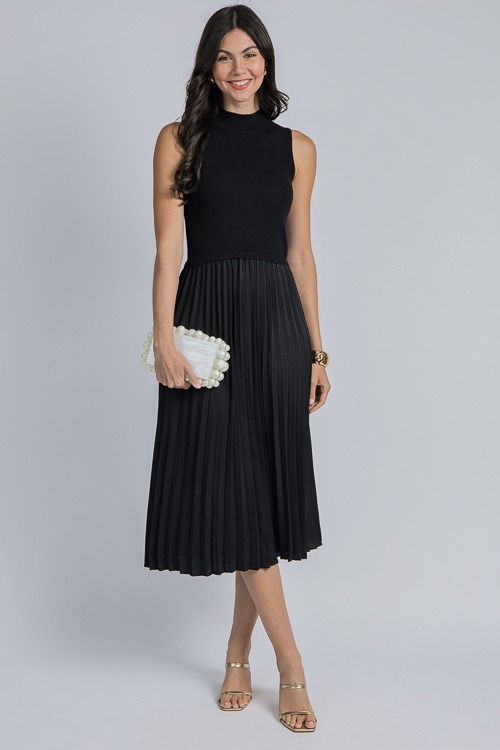 Pleated Contrast Midi, Black - 4K7A0483- (6) crop below hem.jpg