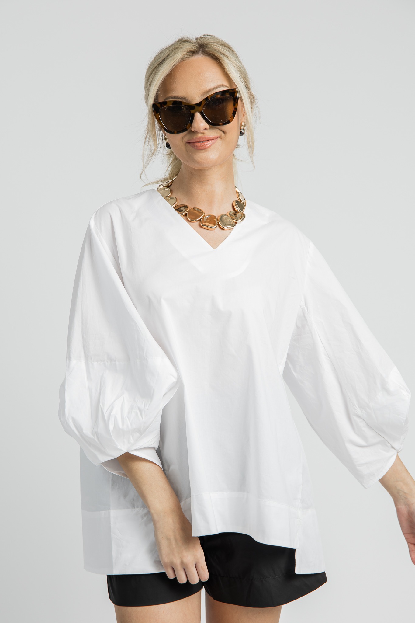 Step Hem Poplin Top, White - 4K7A0550.jpg