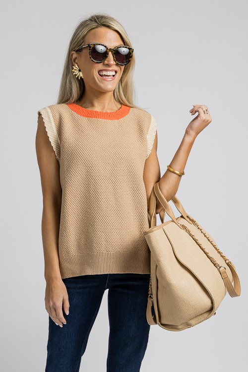 Colorblock SL Sweater, Taupe Mu - 4K7A0775 crop above knees.jpg