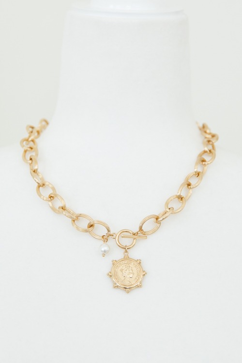 Katherine Coin Pendant, Gold - 4K7A0952.jpg