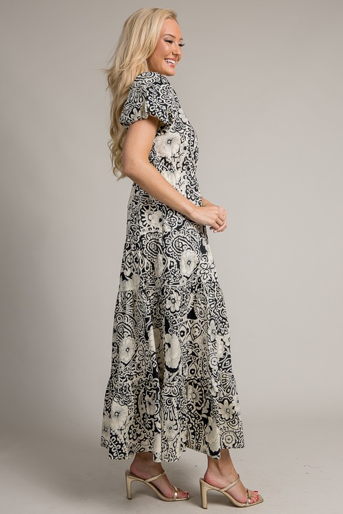 Floral Mix Maxi, Black - 4K7A1108.jpg