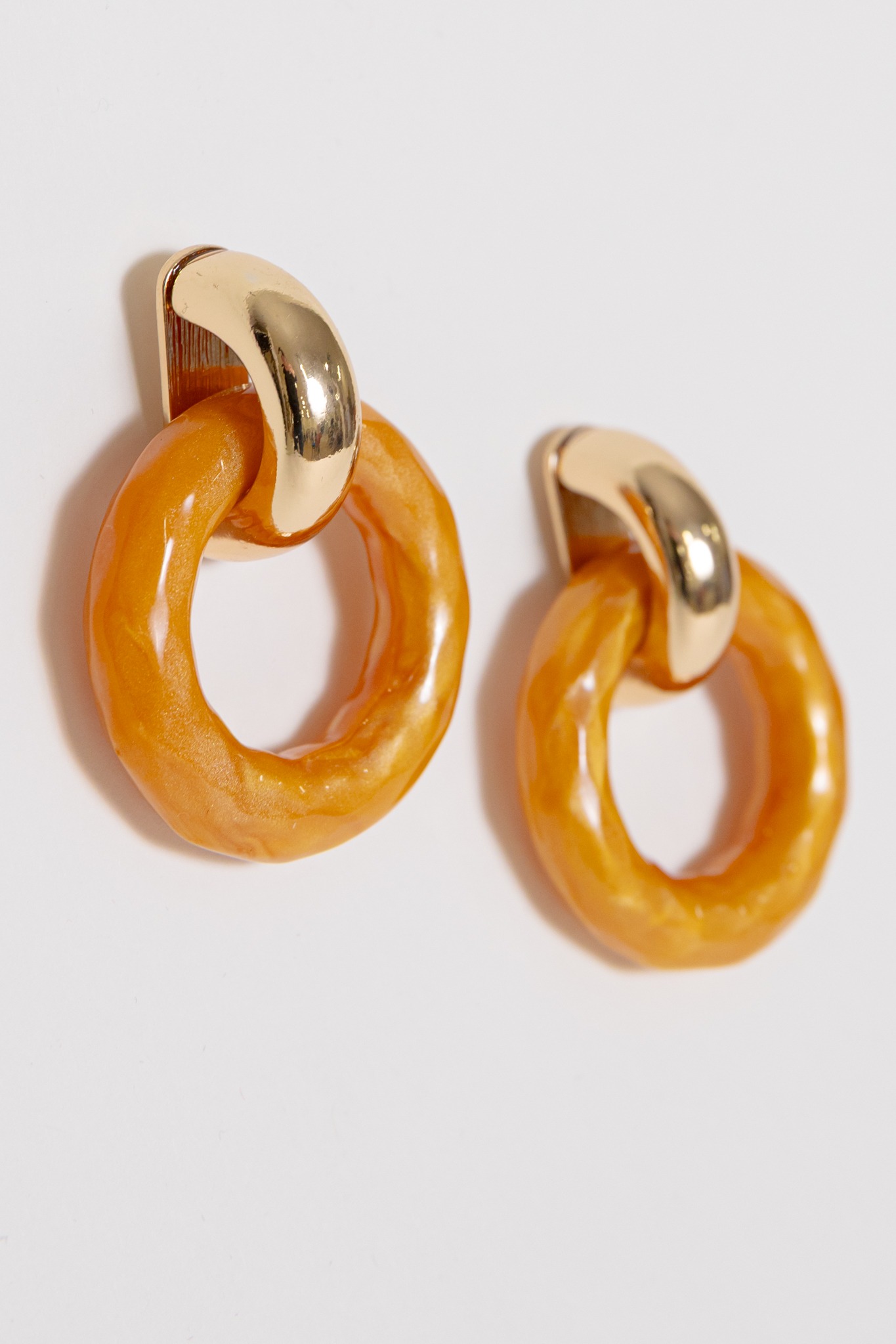 Acrylic Door Knocker, Mustard - 4K7A1302.jpg