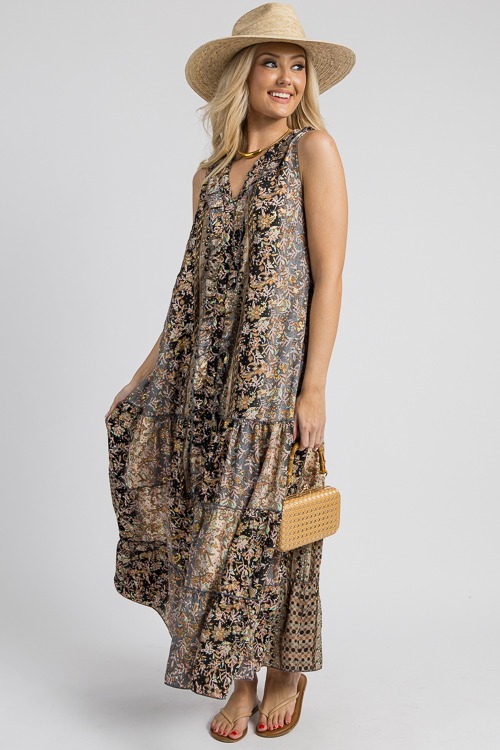 Floral Fusion Maxi, Black - 4K7A1431.jpg