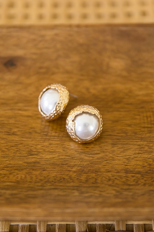 Pearl Round Earrings