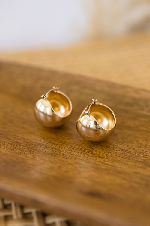 Half Round Hoops, Gold - 4K7A1788.jpg