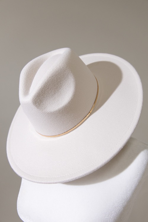 Anora Hat, Cream