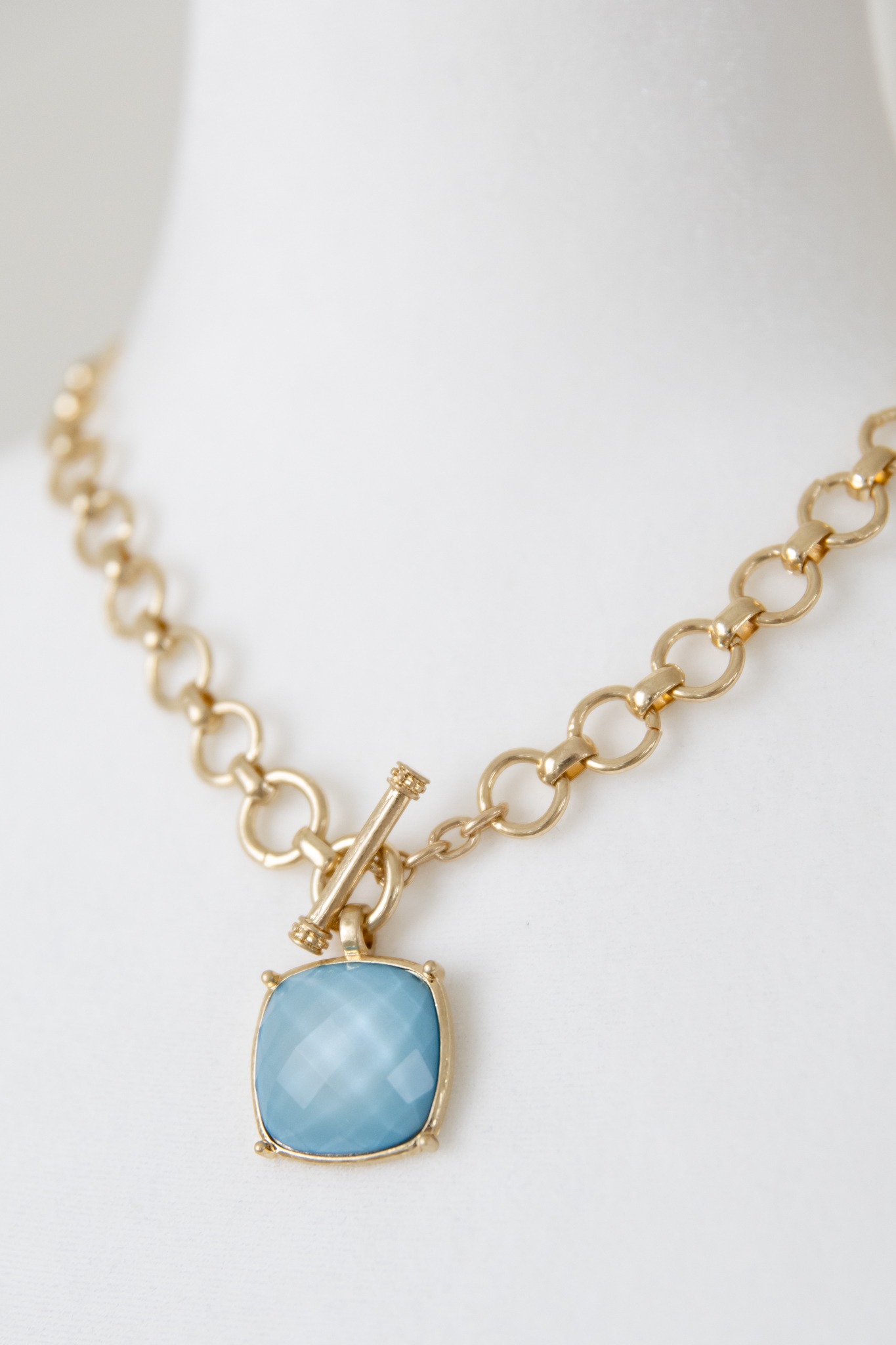 Gemma Stone Necklace, Icy Blue - 4K7A2912.jpg