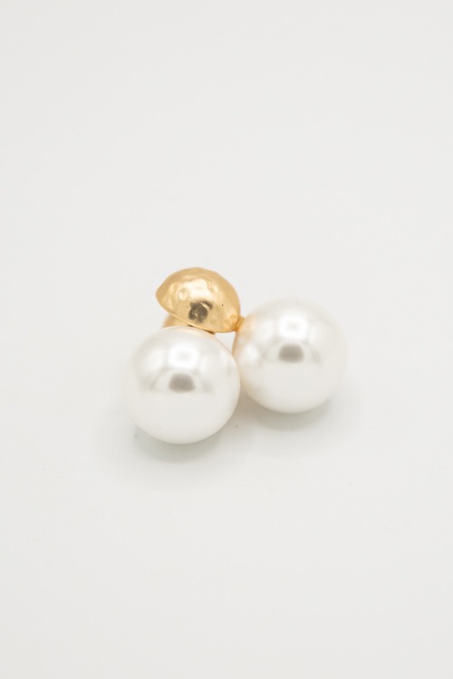 Pearl & Textured Dome Earrings - 4K7A2954.jpg