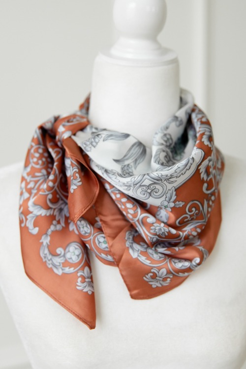 Romy Scarf, Rust - 4K7A2961.jpg