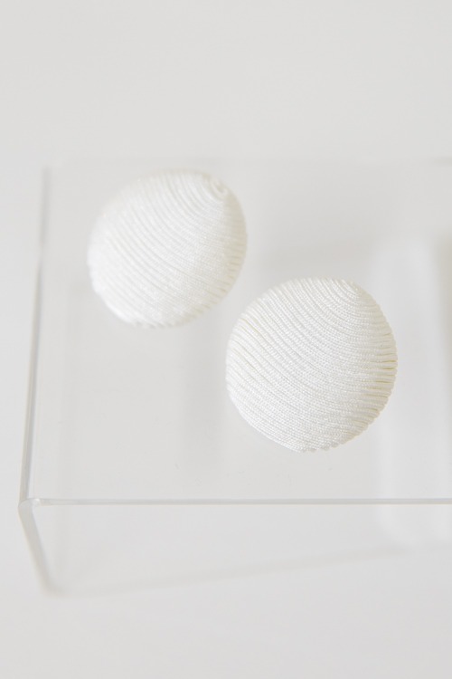 Thread Ball Earring, White