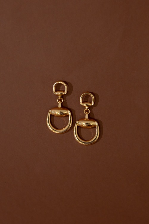 Horsebit Earring, Gold