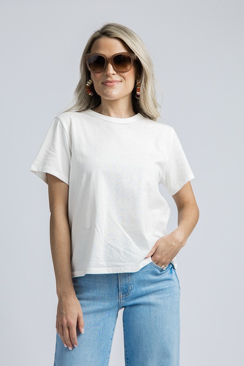 Leo Tee, Cream - 4K7A4101.jpg