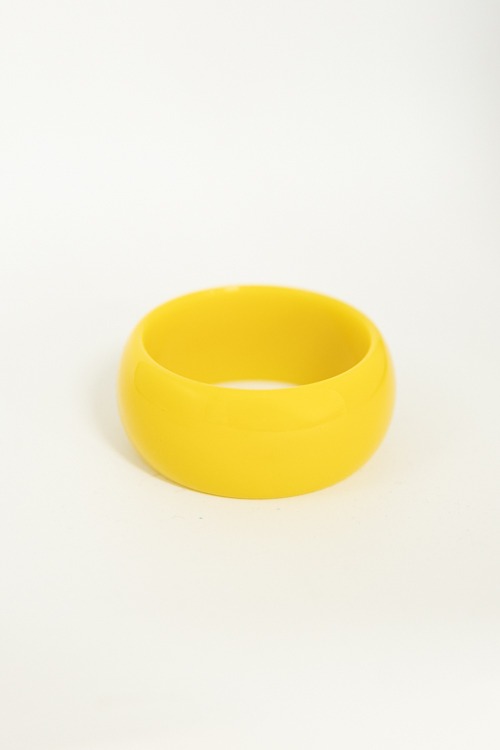 Tina Bangle, Yellow