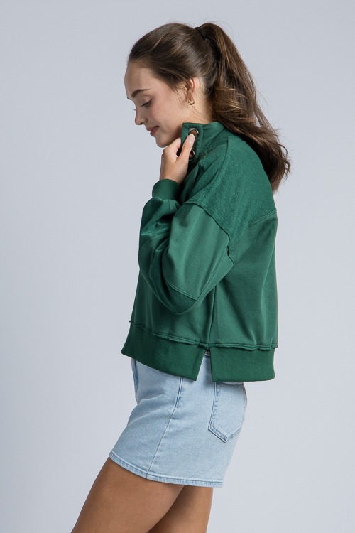 Grommet Detail Pullover, H. Green - 4K7A4453.jpg