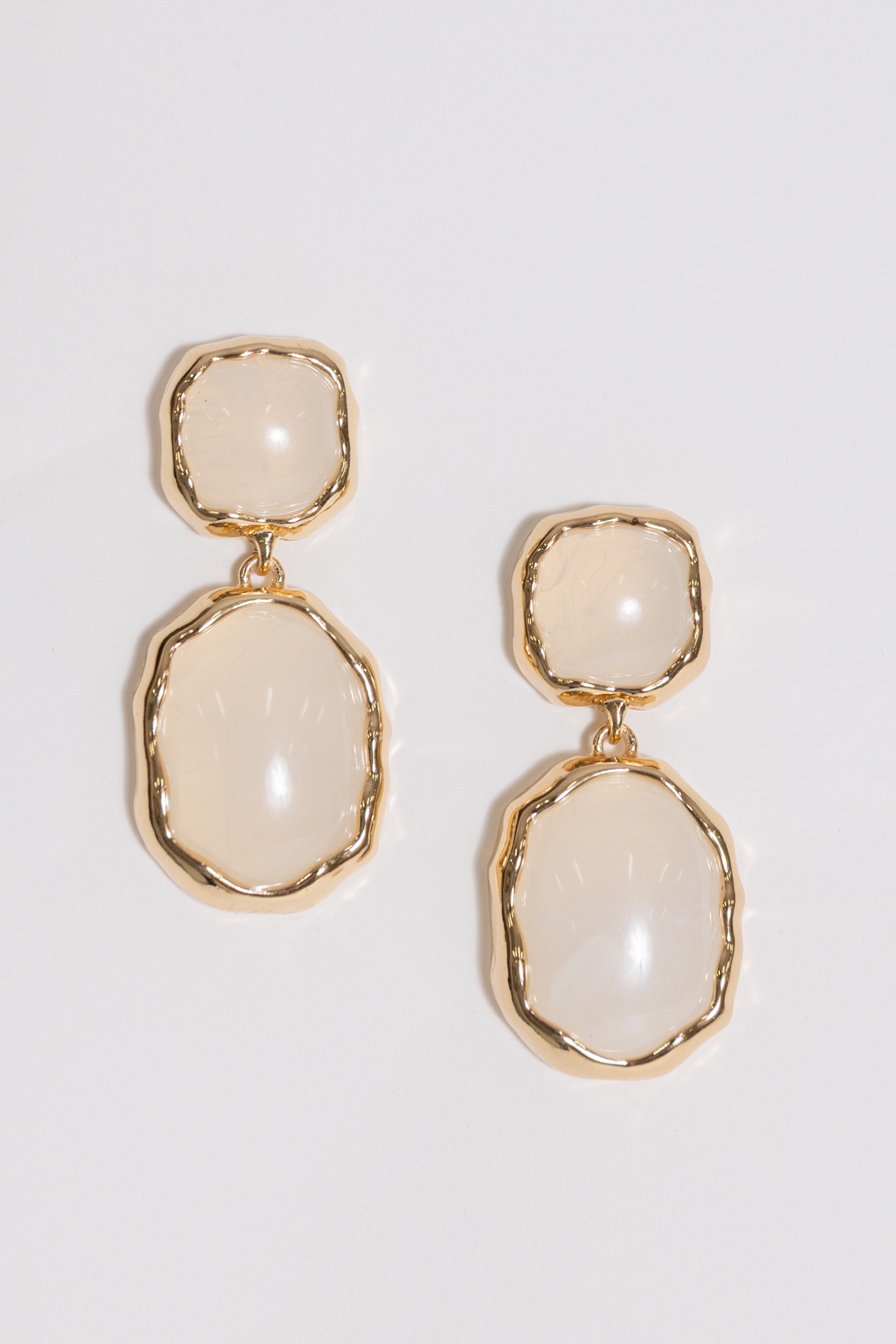 Marble Geometric Earring, White - 4K7A4489.jpg