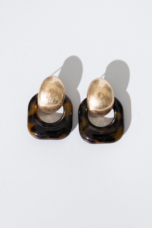 Tortoise Link Earring - 4K7A4503.jpg