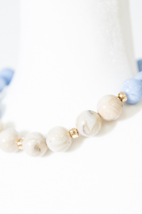 Acrylic Beaded Necklace, Bl/Bei - 4K7A4526.jpg