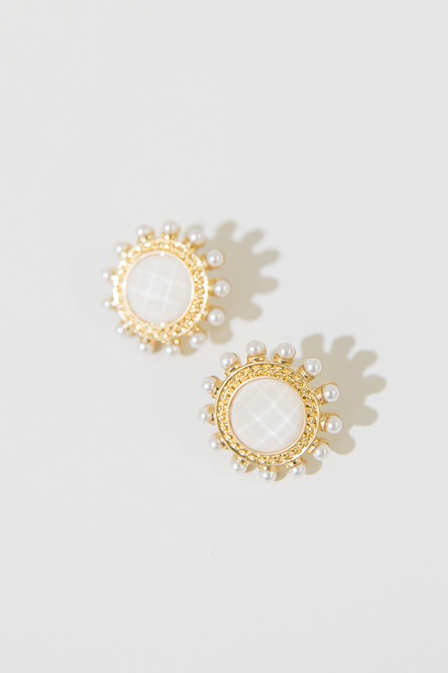 Golden Drop Earring, White - 4K7A4541.jpg