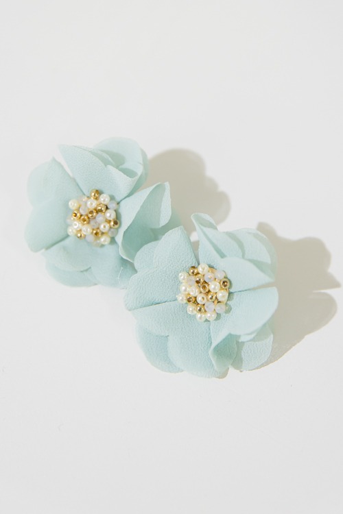 Flora Earring, Mint - 4K7A4549.jpg