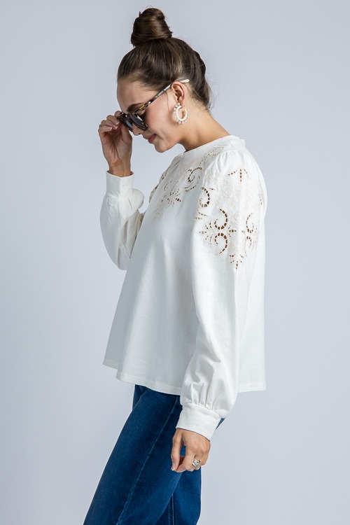 Eyelet Pullover Top, White - 4K7A4800.jpg