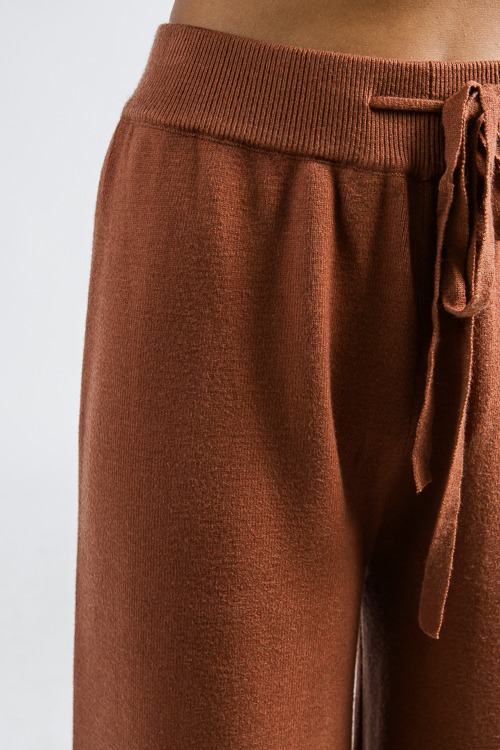 Capri Sweater Pants, Toffee - 4K7A5221.jpg