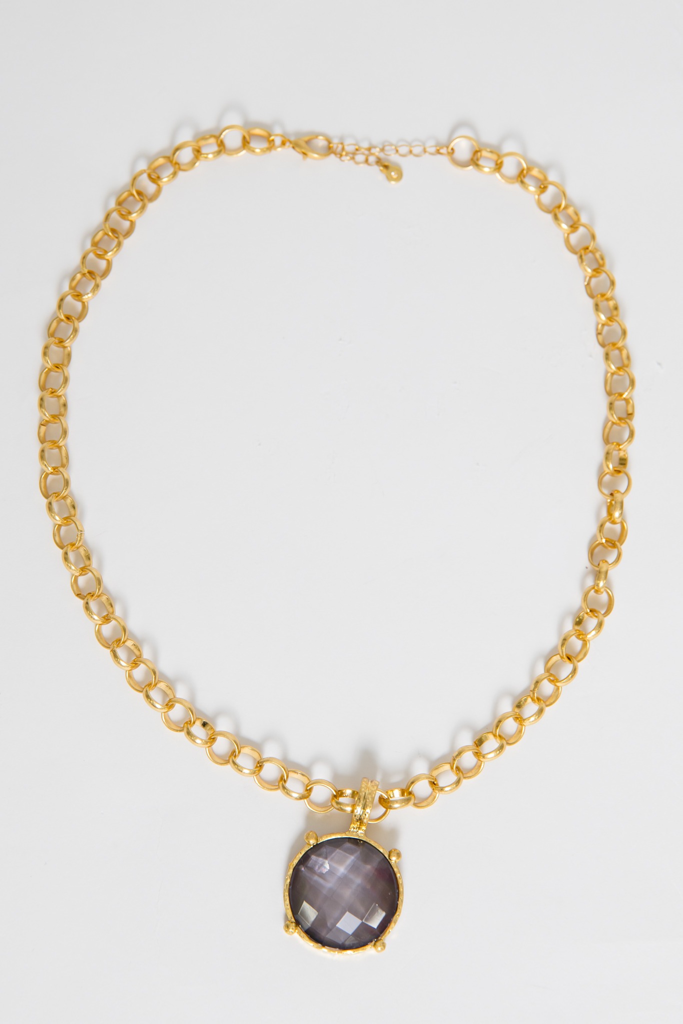 Antique Pendant Necklace, Black - 4K7A5255.jpg