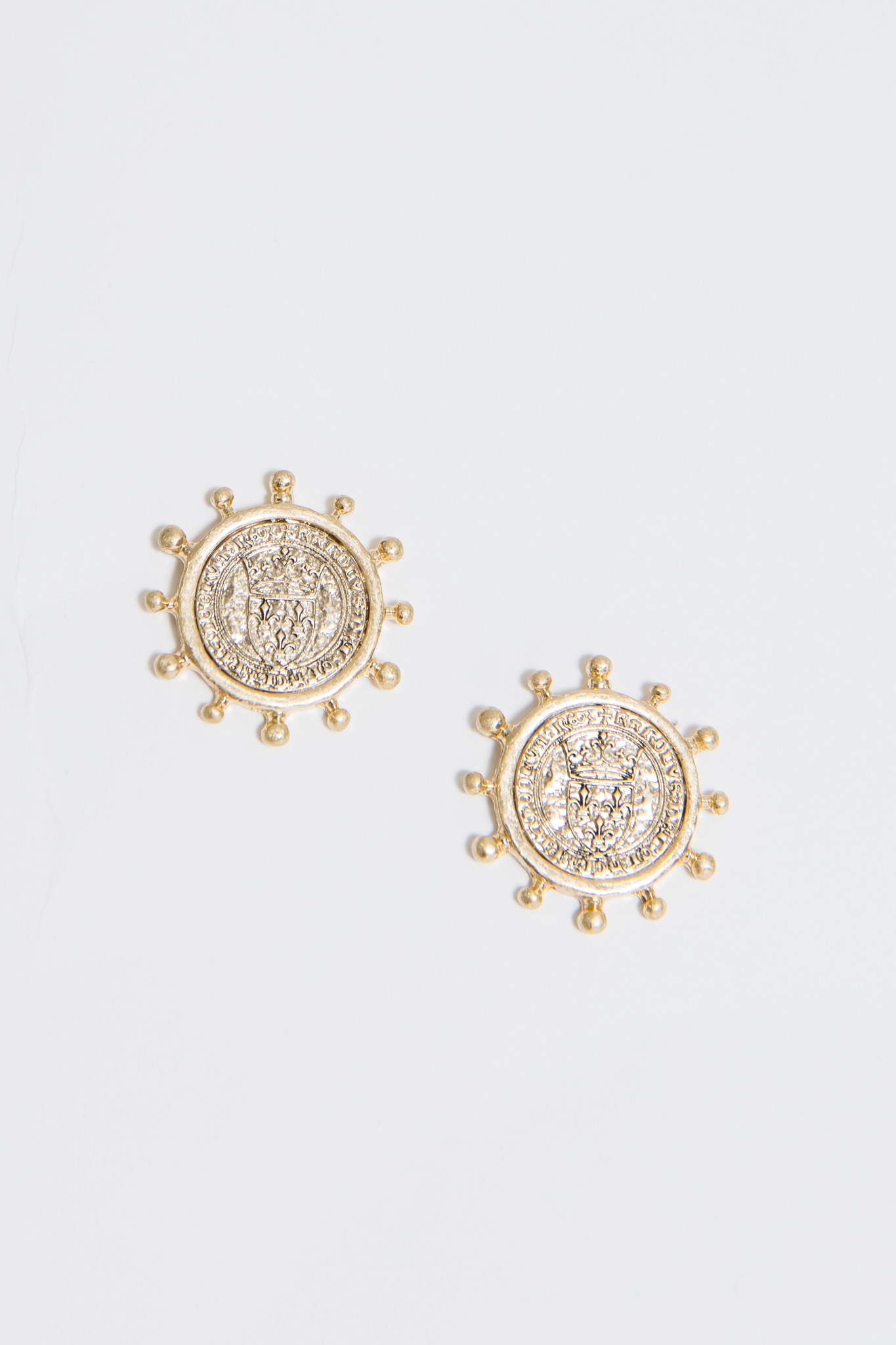 Isabella Coin Earring, Gold - 4K7A5340.jpg