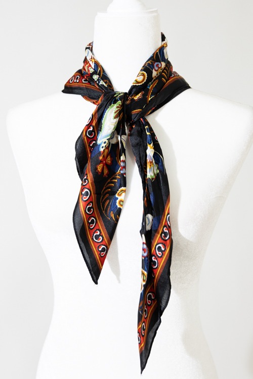 Freddie Silk Scarf, Black - 4K7A5929.jpg