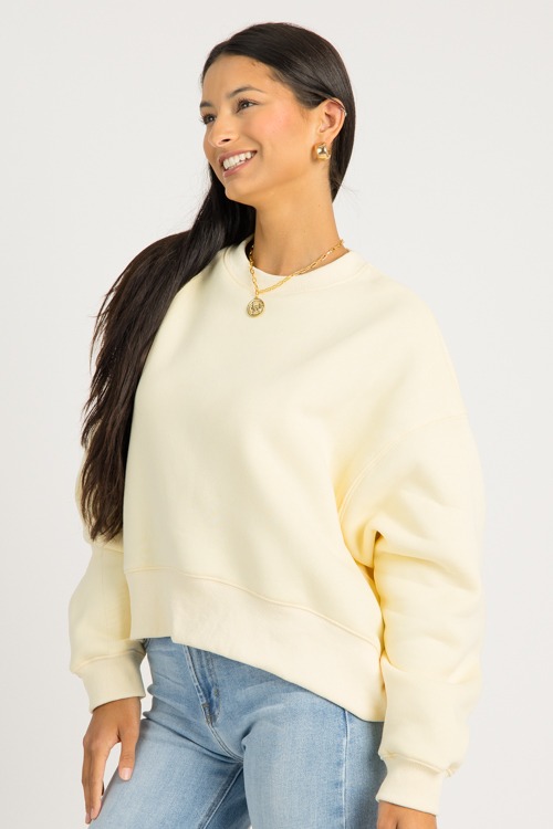 The Perfect Sweatshirt, Butter - 4K7A6215.jpg