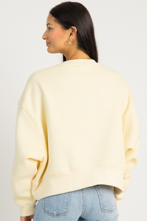 The Perfect Sweatshirt, Butter - 4K7A6217.jpg