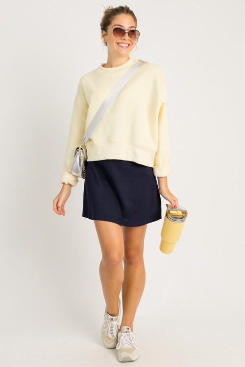 The Perfect Sweatshirt, Butter - 4K7A6238.jpg