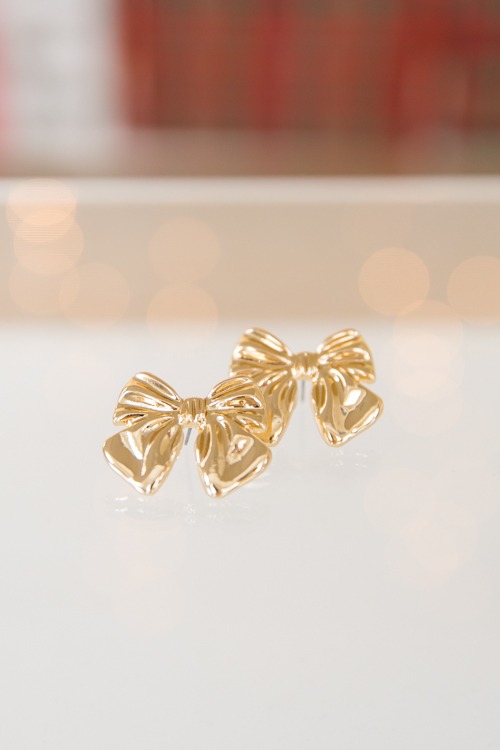 Perfect Bow Studs, Gold - 4K7A6711.jpg