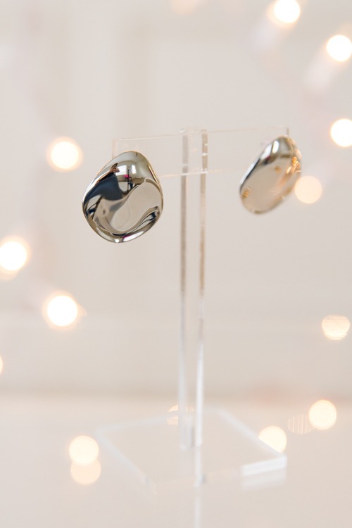 Round Hammer Earrings, Silver - 4K7A6760.jpg