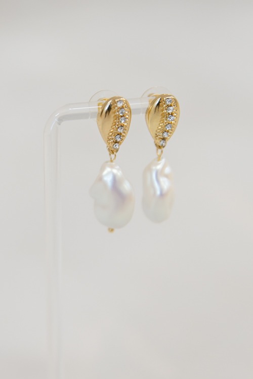 Pave Shell Earring, Gold